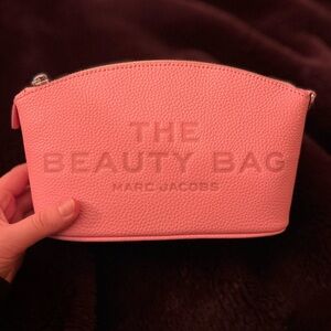 Marc Jacobs The Beauty Bag in light pink